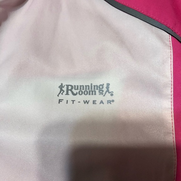 Pink Running Room Windbreaker - Picture 4 of 6
